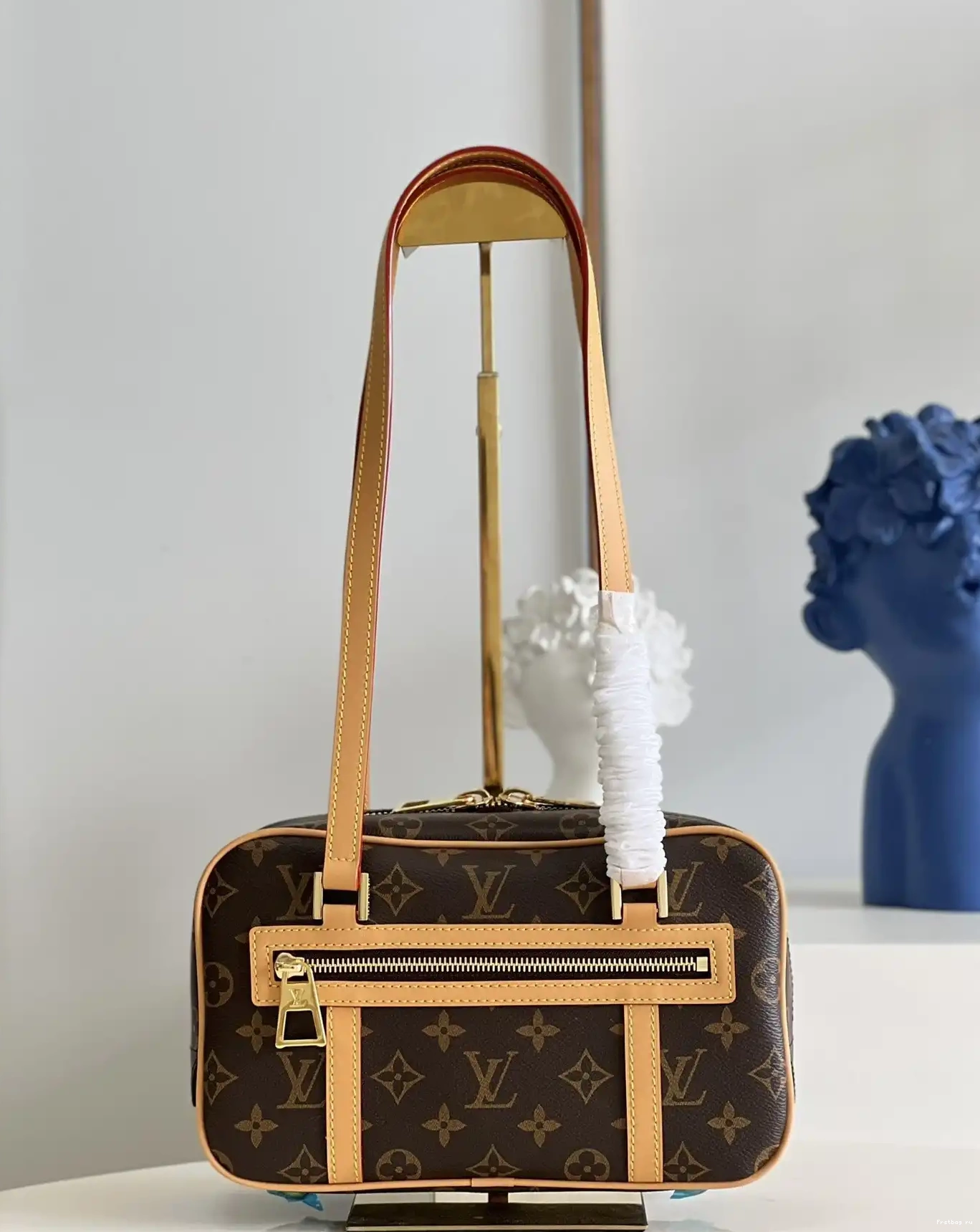 First bag ru LOUIS CITE VUITTON 0617